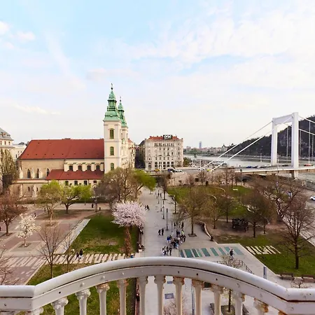Riverfront Lux Appartamento Budapest