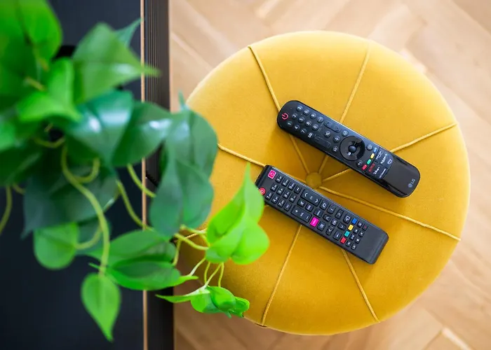 Riverfront Lux Apartment *