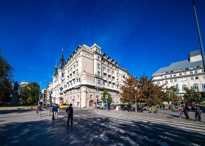 Riverfront Lux Apartment *