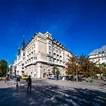 Riverfront Lux Apartamento *
