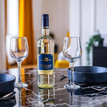 Riverfront Lux Appartamento